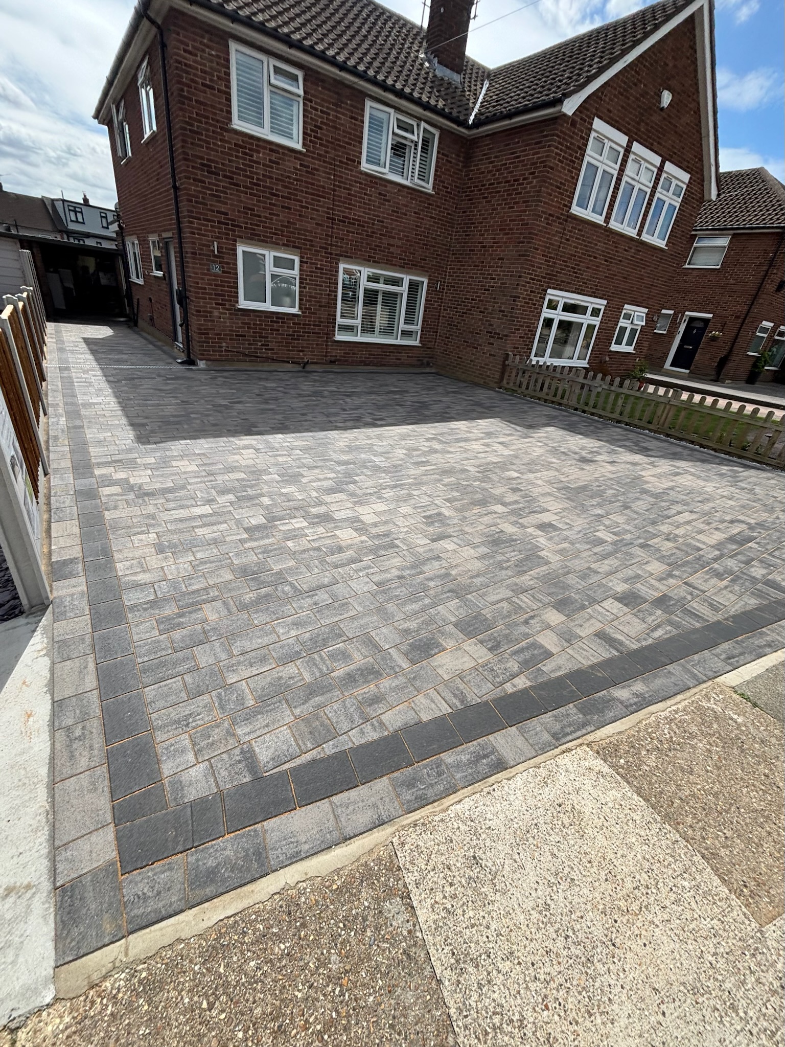 Castlepave Smooth Driveway with Fencing finished photo 7